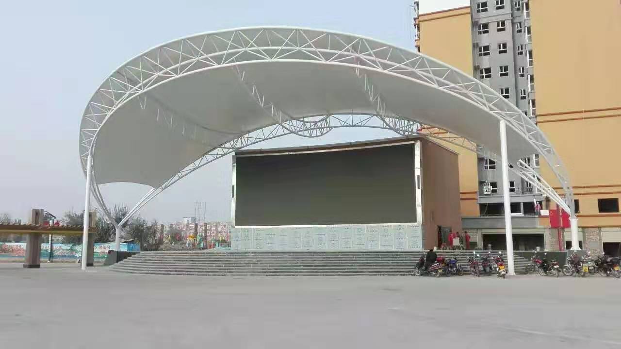 广场舞台雨棚膜结构_舞台膜结构遮阳棚_新疆华泰景艺膜结构公司